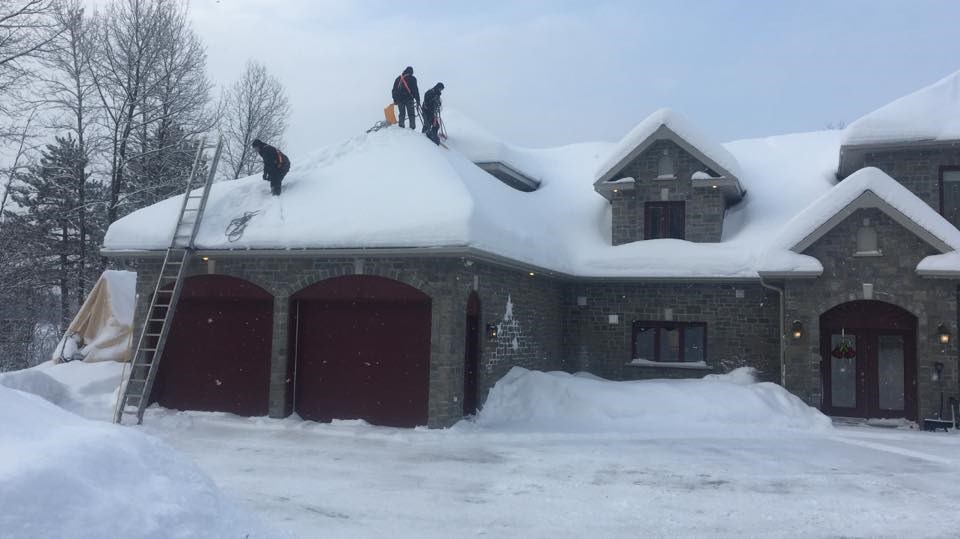Toiture Wendake, roofer in Québec, roofer, Québec, roof, asphalt shingles, snow removal, winter